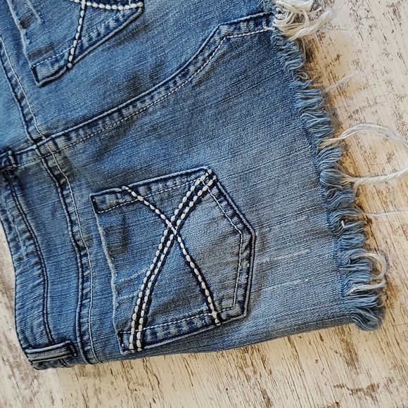 Denim mini skirt size 27 Distressed Frayed - Picture 7 of 7